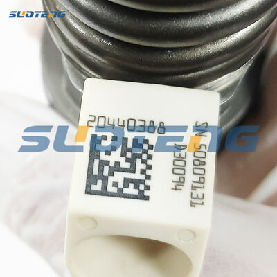 BEBE4C0000120 20440388 Diesel Fuel Injector 