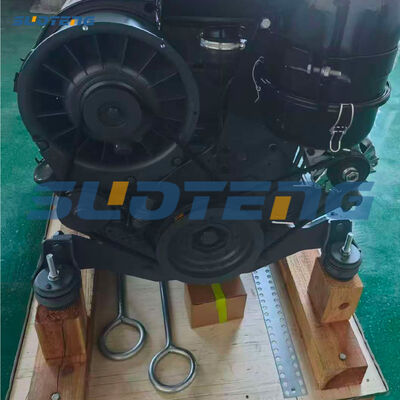 Excavator F4L912 4 Cylinder Diesel Engine 46 kW 2300 Rpm Construction Machinery Part